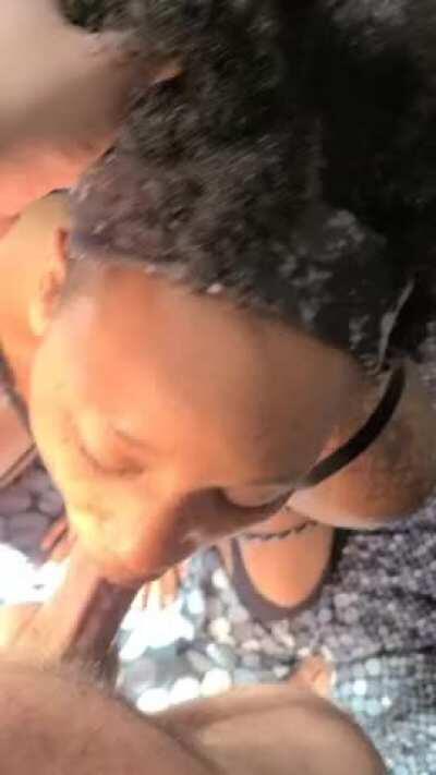 Deepthroat Queen, Squirting and Twerking Stoner. $5.50 Only Fans!!!