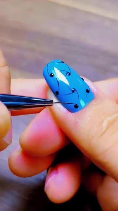 This 3D nail art