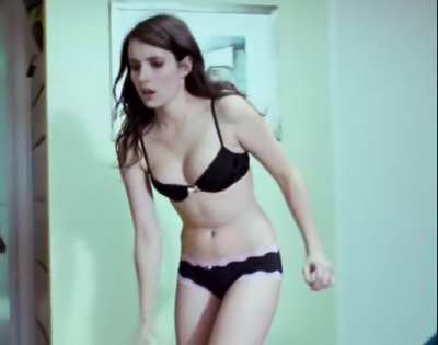 Emma Roberts