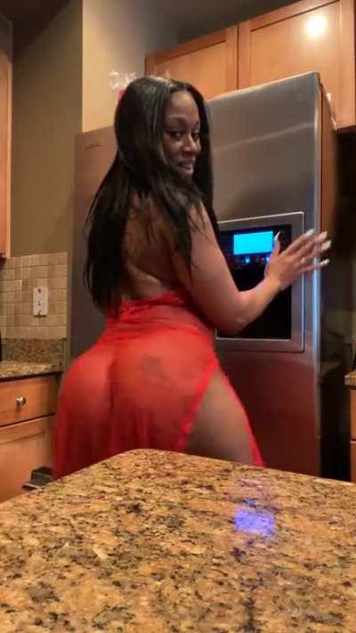 She said she going live later! I’m hoping it’s better than this one 🤷🏽‍♂️