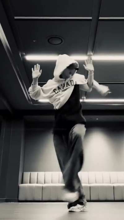 251013 Stray Kids Instagram Update with Hyunjin