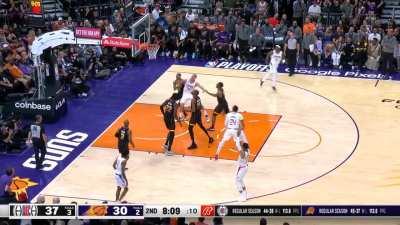 [Highlight] Westbrook drains another three to put the Clippers up by 10