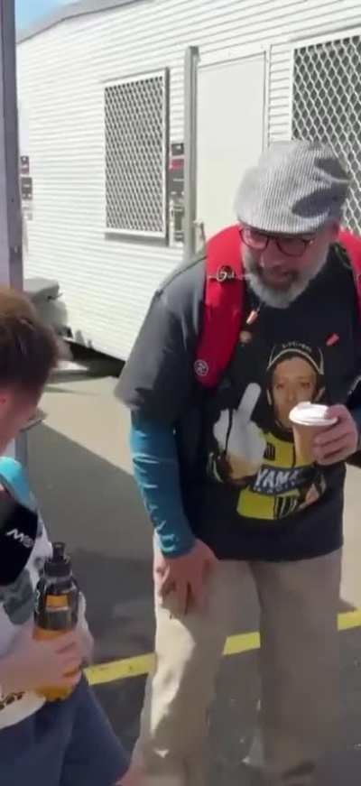 Valentino is a fan! 😭