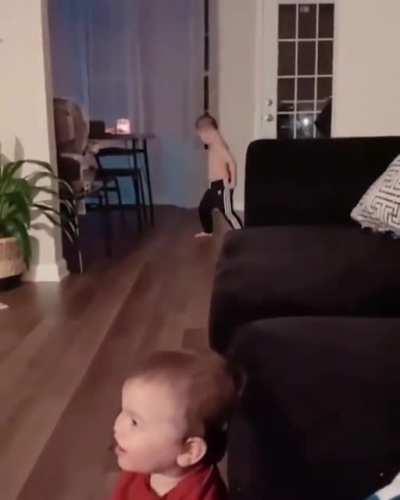 Little Dante bullies his brother Vergil (OC)