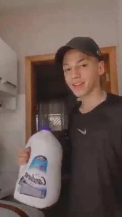 Не пей отбеливатель