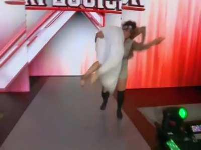 ODB ots carry pathetic Chelsea green