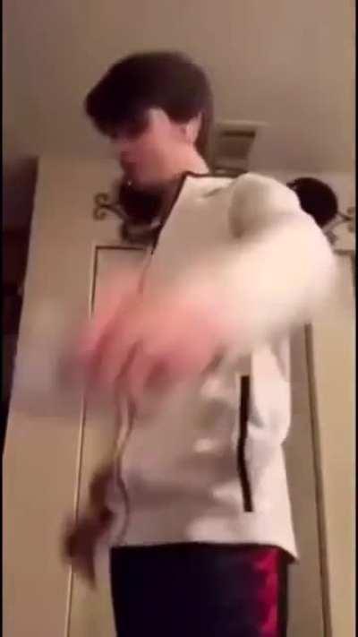 Fallen: *is small* r/DTG: