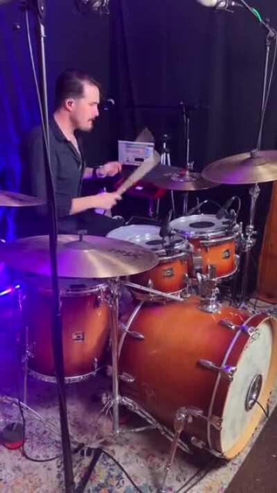 Having fun and putting too much effects on my drums for this demo I’m working on