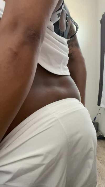 It’s never to early to show my ass!