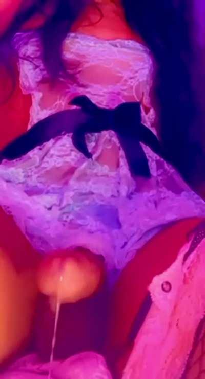 Do you mind girls who cum while riding you?