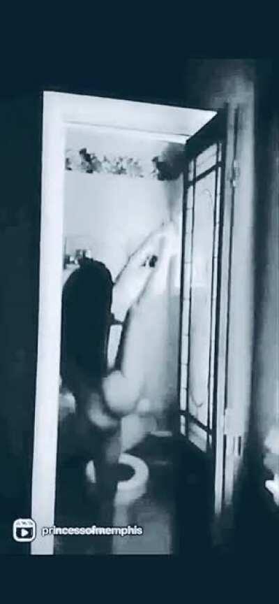 Uncovered this myself the silhouette challenge 😈