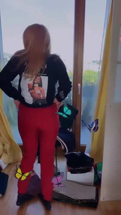 Wie die Br&uuml;ste am wackeln sind