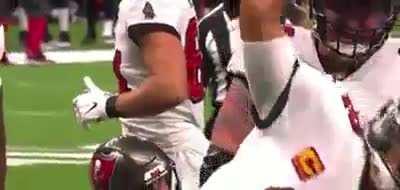 Alright, NBC aired this last night to hype up the Bucs vs Patriots game next week. Which one of you made this hilarious piece of shit?