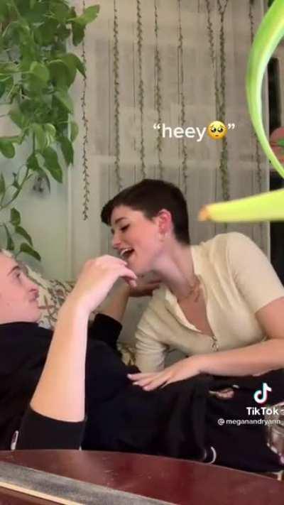 I want a heating pad too...❤️🥺