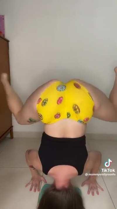 mommyemilyrosetv Que rico 😈👅🔥