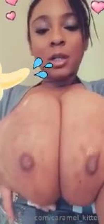 I need her new content I have tons of content I'm willing to share for her more exclusive vids and pics get at me for trades