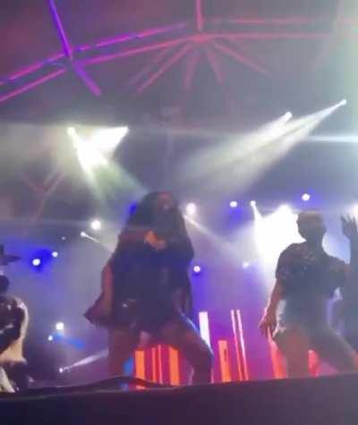 LarissaManoela - Video #2172