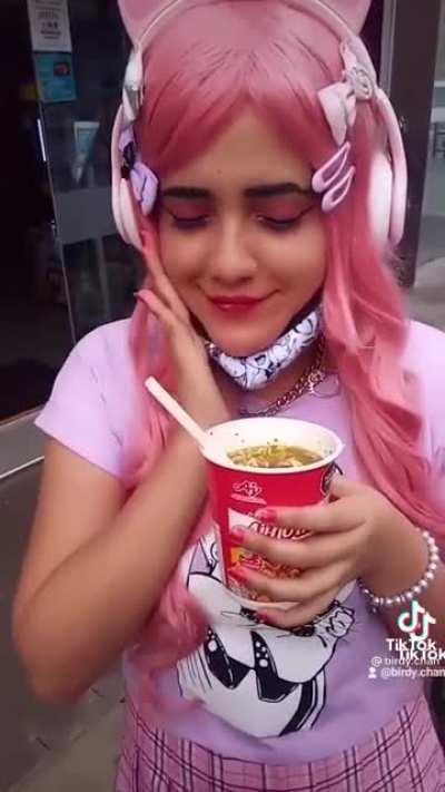 Una mona china peruana, pero que suena a refrito, pero que no tiene rama 😢😢