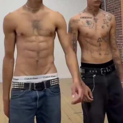 YZYSZN10 Models + different version On Sight 👀