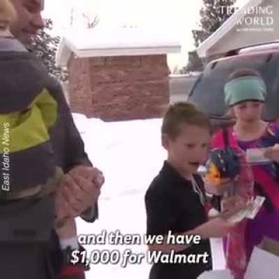 Single father of 7 left speechless during secret Santa surprise