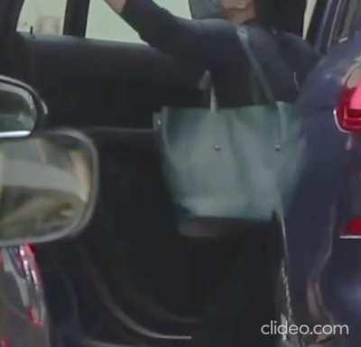 NEVER BEFORE SEEN Damn that ass 🍑 Kajol Milf 🤤 KAJOL DEVGAN PLUMP ASS SHOW! ZOOMED IN AND UNSEEN!!!