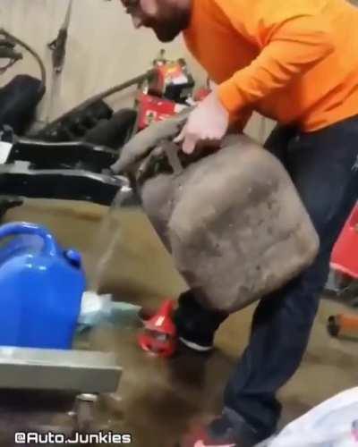 Not sure if this has been posted here, but I wanted to see what happened [xpost /r/winstupidprizes ]