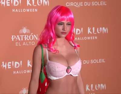 Leni attends the 2023 Heidi Klum Halloween Party at Marquee in New York City - October 2023