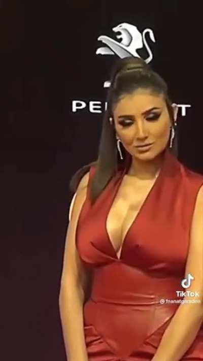 Finally, found a clip of this legendary dress for Mai Omar