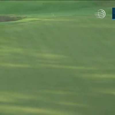 Rory McIlroy's tee shot today on a 375-yard par4