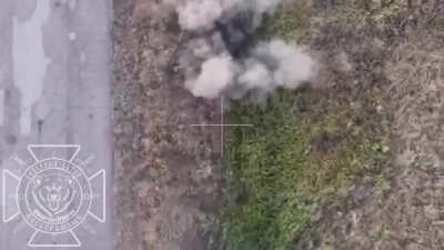 RU POV: UAF Group trying to advance towards the destroyed bridge, were discovered by 