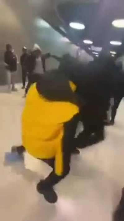 One British guy fights off a dozen attackers on his own