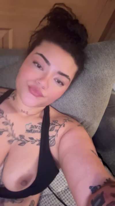 Oh baby I can’t stop touching myself thinking of u