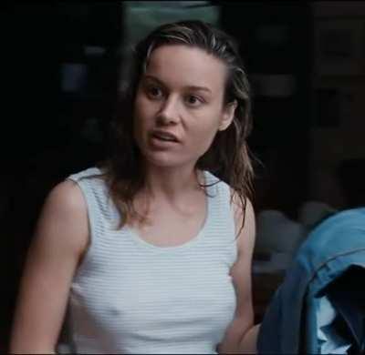 Brie Larson pokies 🥵