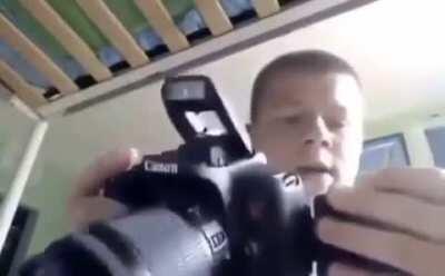 Chat when Connor turns on face cam