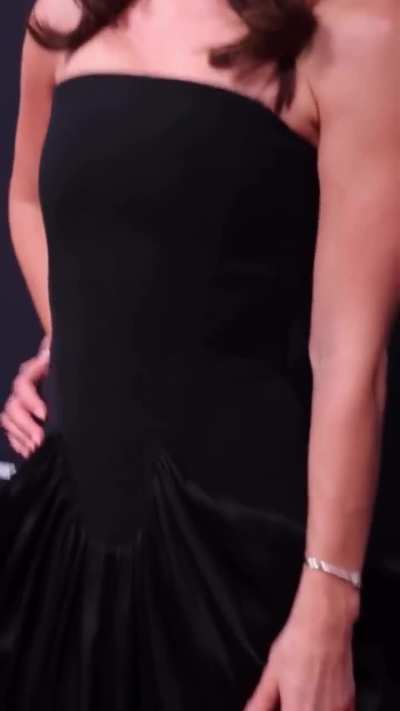 Lily attends the premiere of 