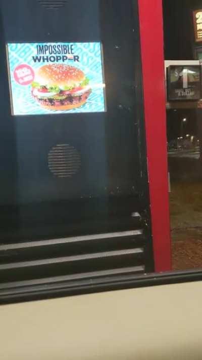 Jordan Peterson goes to Burgerking at 3 AM