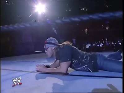 Edge & Lita’s ring entrance before Edge challenges Mick Foley at Wrestlemania 22 (2006)