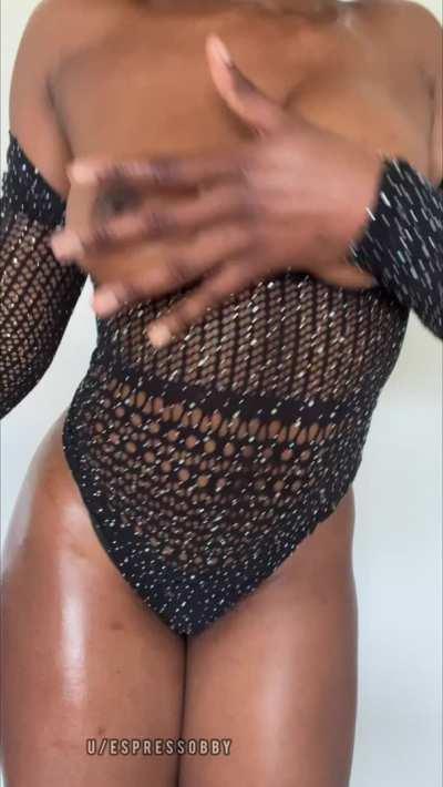 Most guys like the rear view but I love showing my tits!