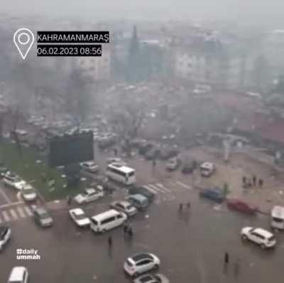 An earthquake with a magnitude of 7.4, felt in 10 provinces, occurred at 4.17 in Turkey (06/02/2023)