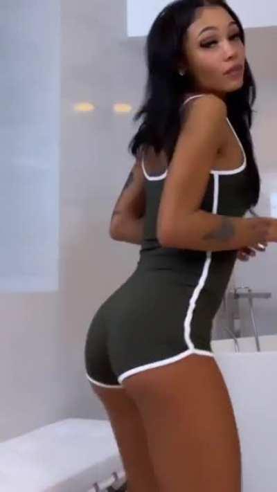 this one of her best yet😩🫡