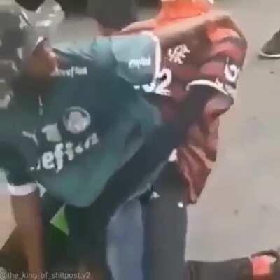 Achei q fosse um cara kkkk