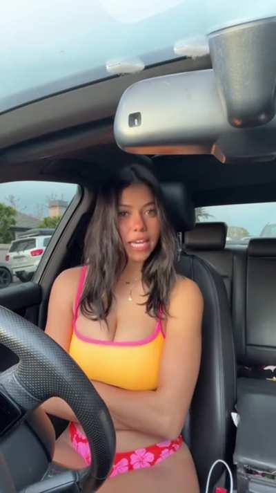 More of her? I know she is Taylor S from collegerules, but anyone knows where to find more of her?