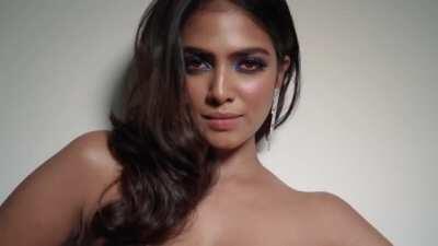 Malavika Mohanan Photoshoot Video