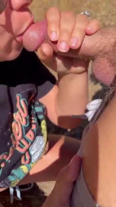 I got bored of the hike and just needed a snack 🤤