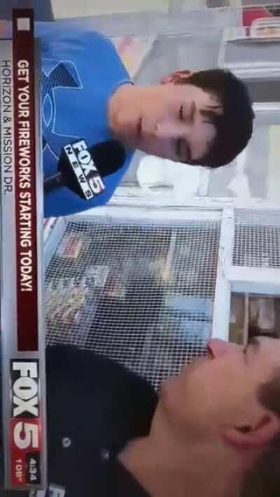 Weather boi VS Sketchy kid