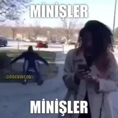 İŞTE MİNİŞLER