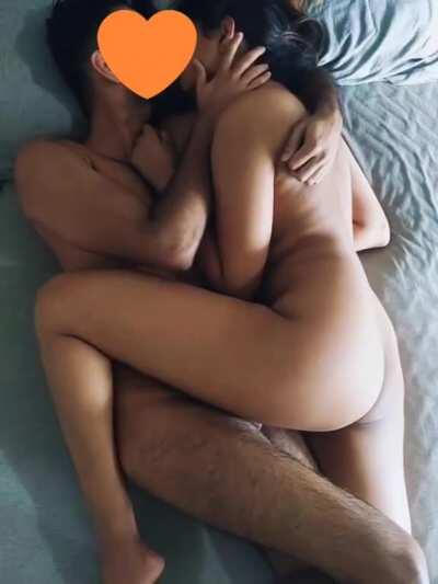 Its too hot outside [F][M]