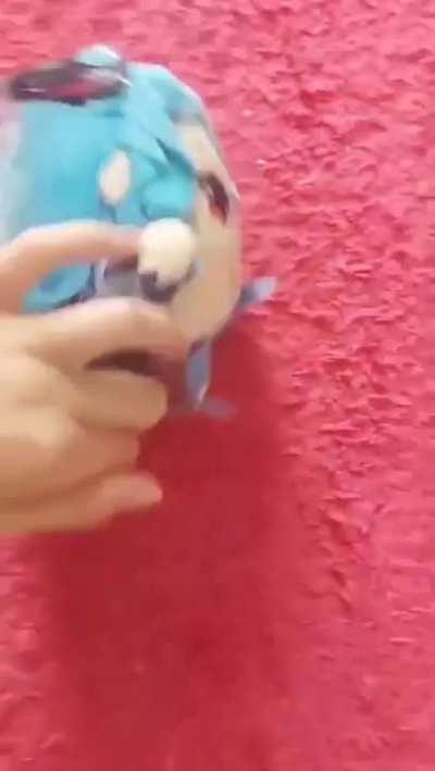 CUBE G*NYU (FAKE QUASO) TELLS YOU TO DRINK WATER