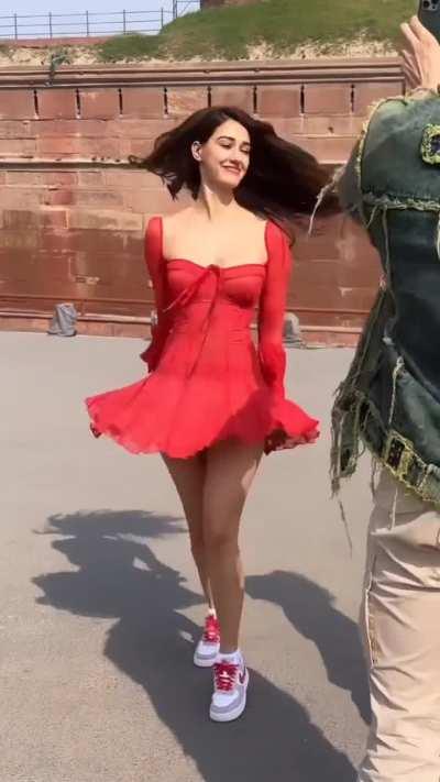 Disha Patani [New]