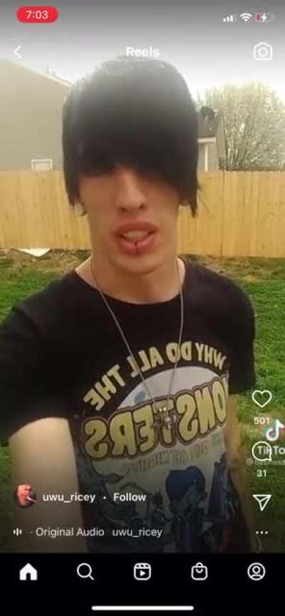 Not a stalker. Not apedo. And not no davey vanity either 😤